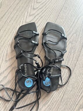 NWOT Marc Fisher Black Leather Lace-Up Square-Toe Sandals